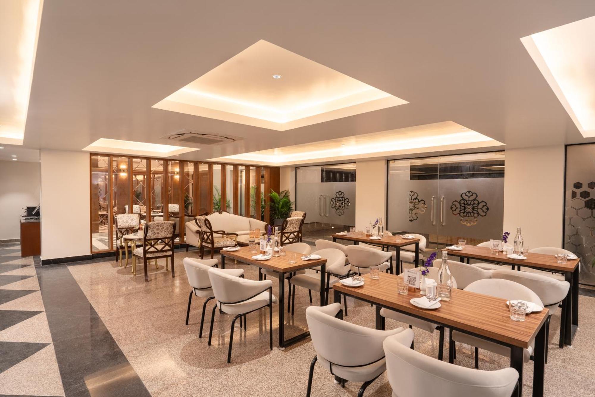 Foxtrail, Sector 42 - Am Hotel Kollection Gurgaon Zewnętrze zdjęcie